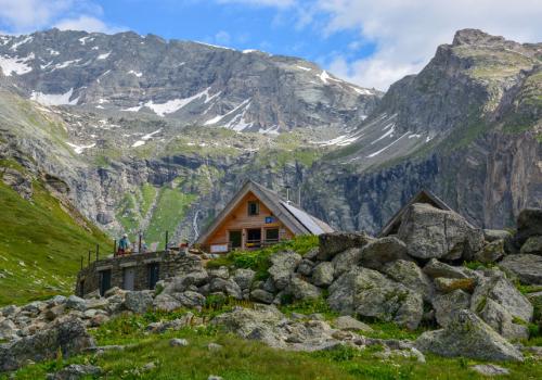 Refuge de Plaisance - Vue extérieure de côté