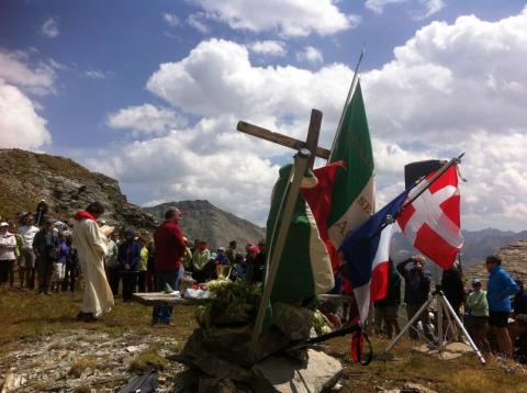 Rencontre Franco Italienne au Col du Mont - Messe au Col du Mont