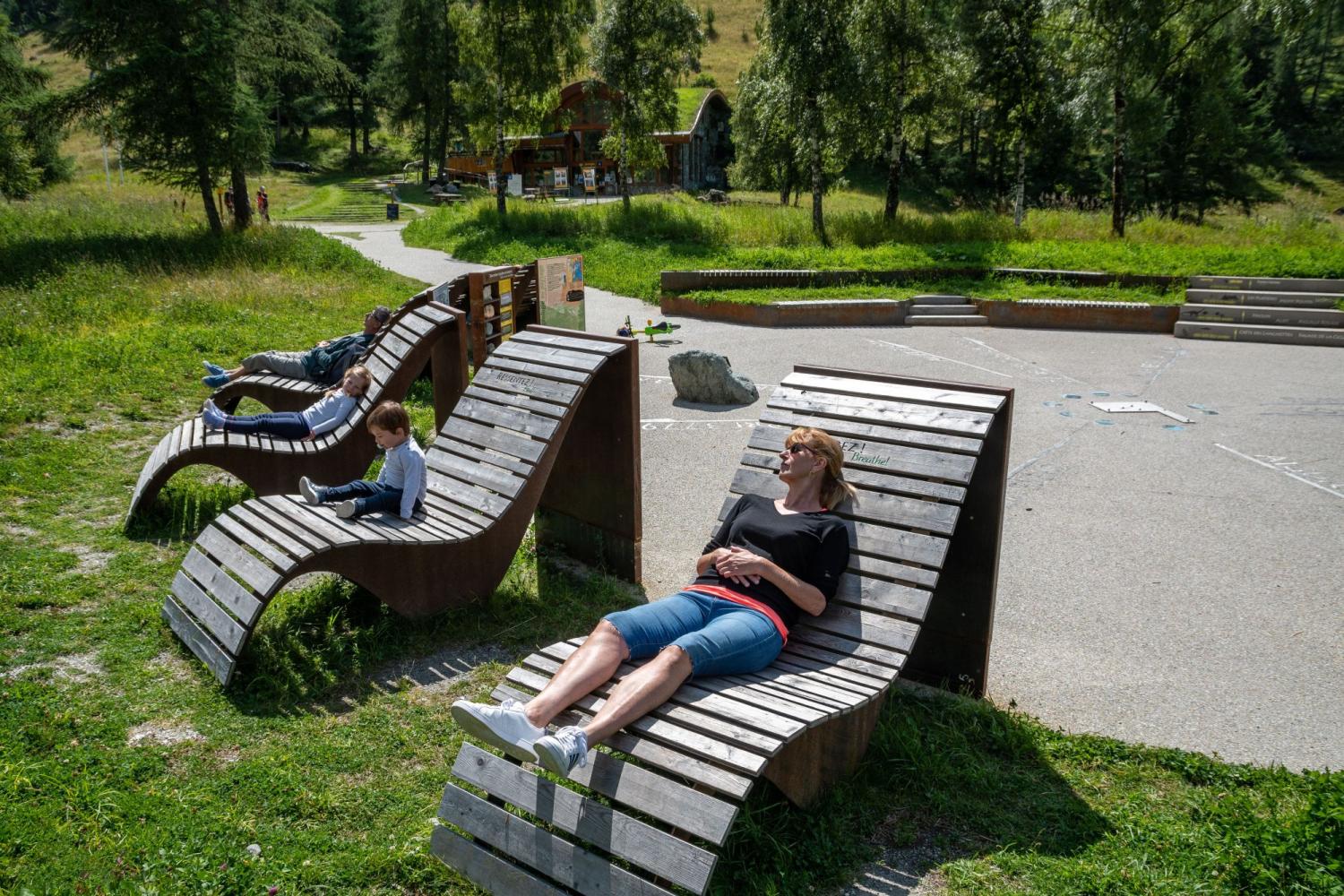 Aménagements pédagogiques de la Porte du Parc à Rosuel