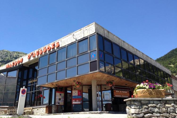 Office de Tourisme Aussois - Vue extérieure en été