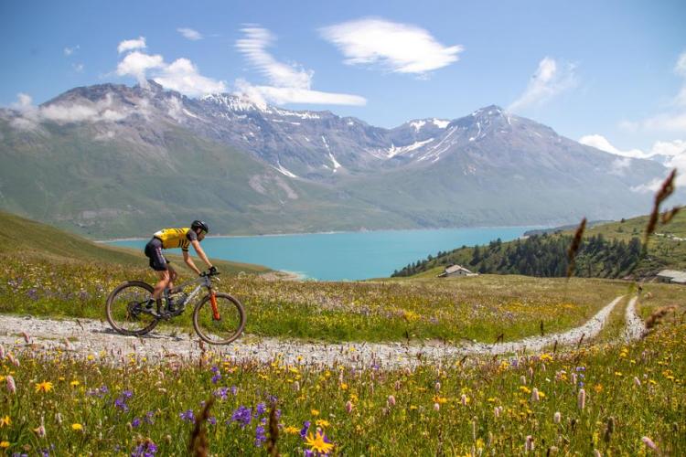 Transmaurienne Vanoise 2025 - Concurrent autour du lac du Mont Cenis