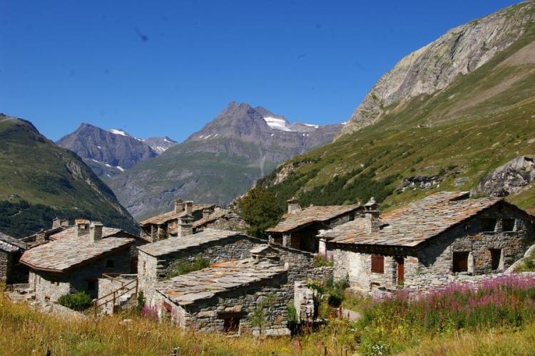 Visite guidée de l'Ecot à Bonneval sur Arc - Le hameau de l'Ecot en été