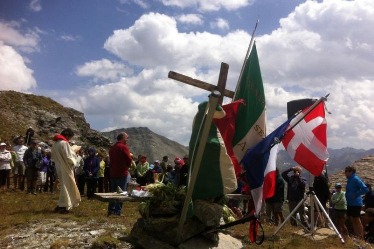 Rencontre Franco Italienne au Col du Mont - Messe au Col du Mont