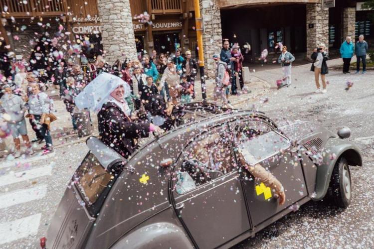Fête du Vieux Val_Val-d'Isère - Défilé des chars