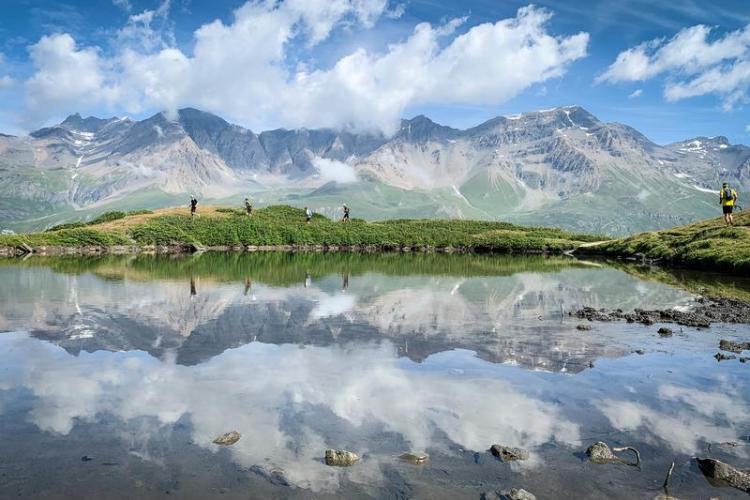 EDF Cenis Tour - Trail - Concurrents autour d'un lac d'altitude