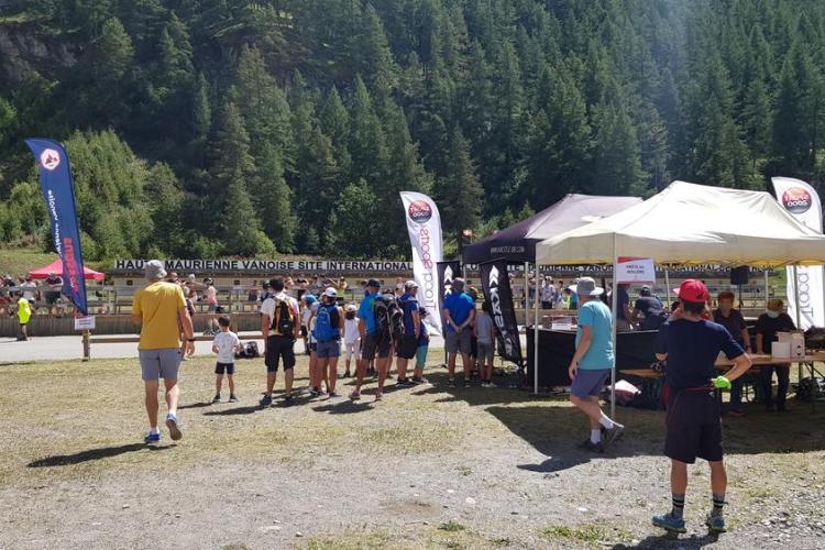 Bessans Biathlon Contest - Stand de prêt de rollers