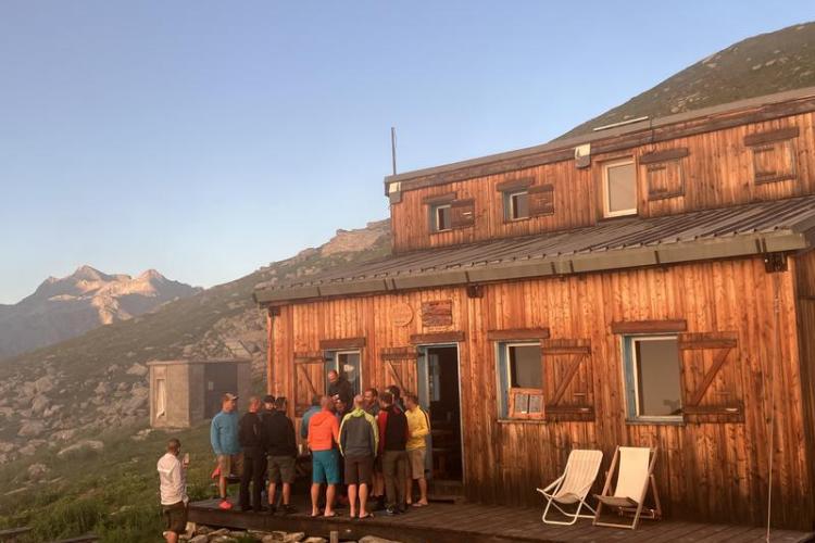 Refuge Plan des Gouilles - au levé du soleil