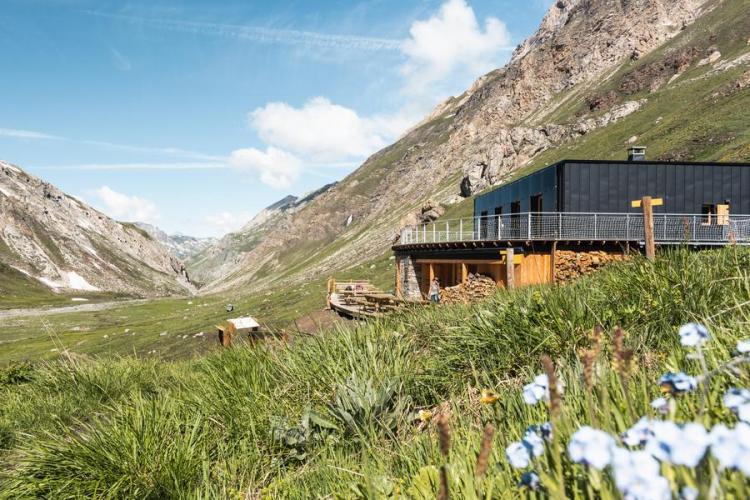 Refuge de Prariond en été - Refuge de Prariond en été