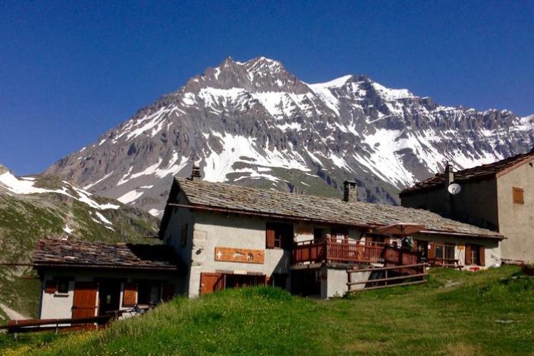 Le Refuge d'Entre-Deux-Eaux à Val Cenis Termignon - Le refuge vu de l'extérieur