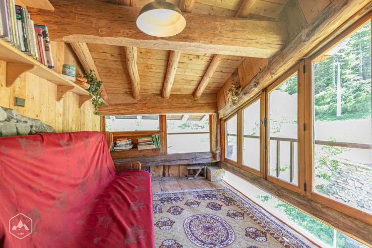 Refuge-gite du Suffet à Val Cenis-Bramans - Salon-véranda dans les combles